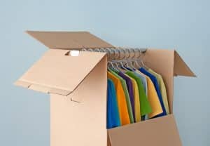 Como embalar ropa para mudanza Caja armario